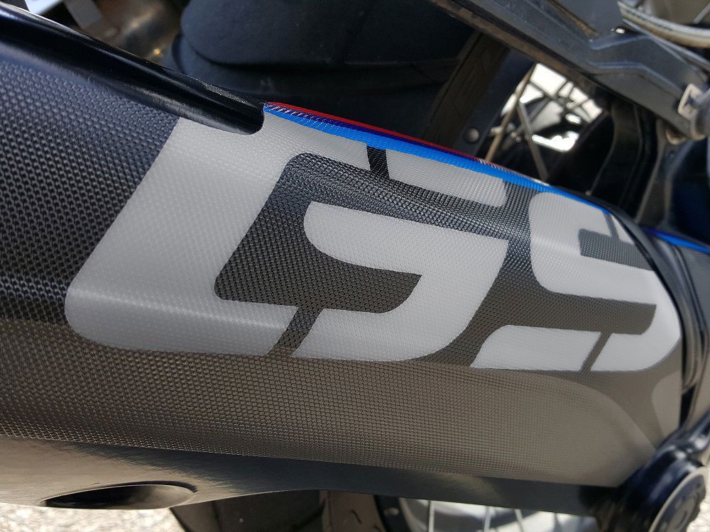 Cardan protection sticker Uniracing BMW R1200GS/ADV / BMW R1250GS/ADV zwart