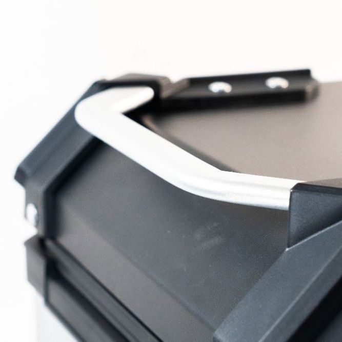 Topkoffer ALPI-TECH 55L zilver met universele bevestigingsplaat