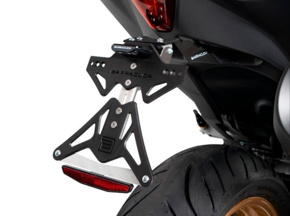 BARRACUDA ALUMINUM LICENCE PLATE YAMAHA T-MAX 560 2022-2023