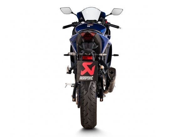 AKRAPOVIC APPROVED EURO 5 CARBON SLIP-ON SILENCER YAMAHA MT-03 2022-2024