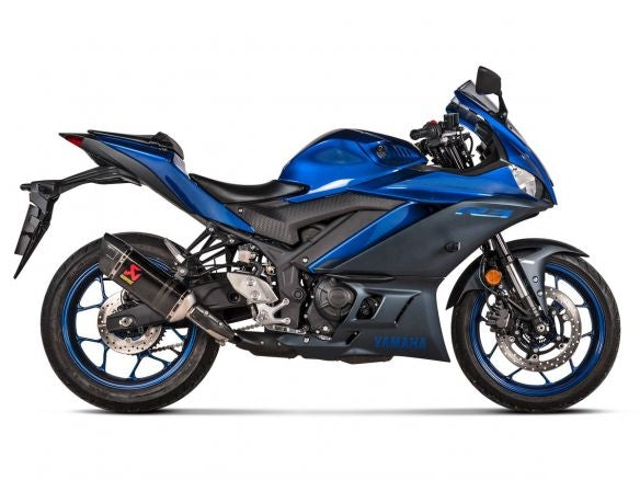AKRAPOVIC APPROVED EURO 5 CARBON SLIP-ON SILENCER YAMAHA MT-03 2022-2024