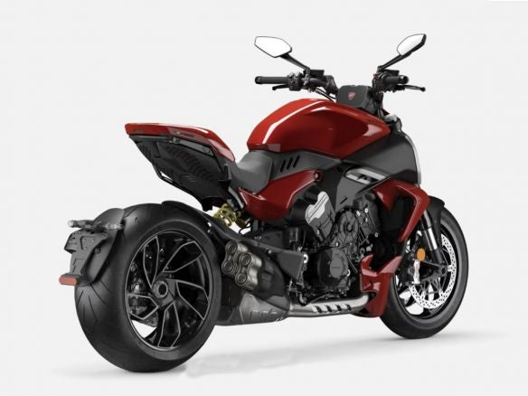 DUCATI PERFORMANCE TITANIUM EXHAUST COVER DUCATI DIAVEL V4 2023