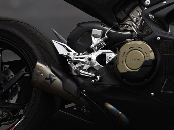 MOTOCORSE ADJUSTABLE REAR SETS KIT DUCATI PANIGALE V4 / S / R
