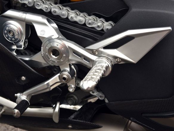 MOTOCORSE ADJUSTABLE REAR SETS KIT DUCATI PANIGALE V4 / S / R