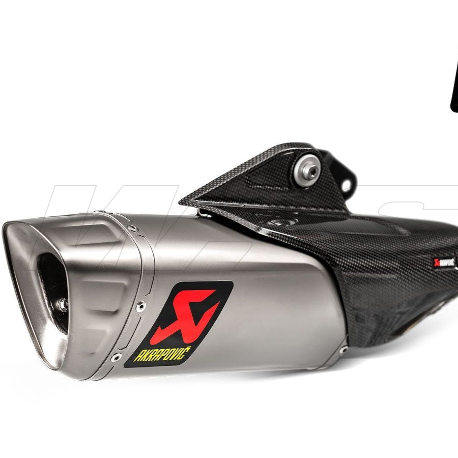SLIP ON SILENCER AKRAPOVIC TITANIUM YAMAHA YZF-R1 / M 2015-2024
