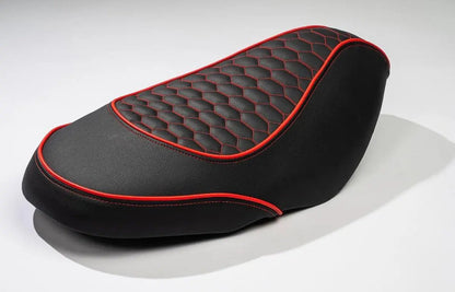 Custom Zadel Zwart & Rood | PIAGGIO ZIP II/ZIP SP