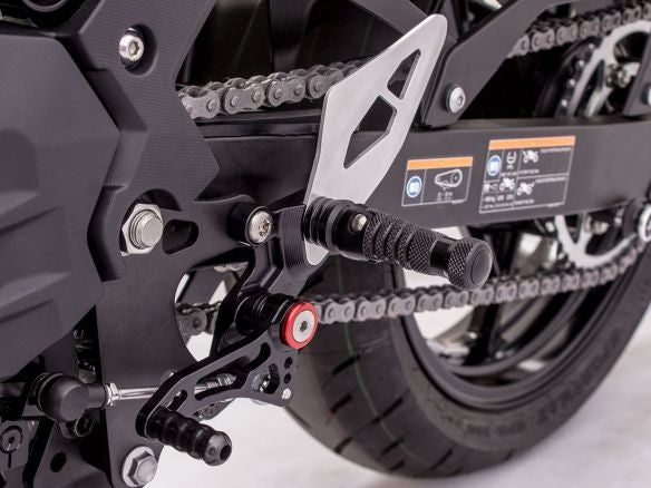 GILLES TOOLING ALUMINUM BLACK REAR SETS KAWASAKI NINJA 500 / SE 2024-2025