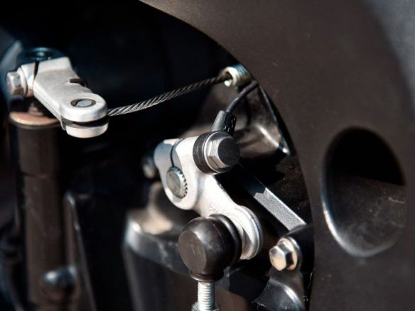 HEALTECH WI-FI ELECTRONIC QUICK SHIFTER BMW R 1250 GS / ADV 2019-2024